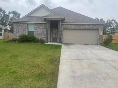 Main picture of 47574 Cathy Ln