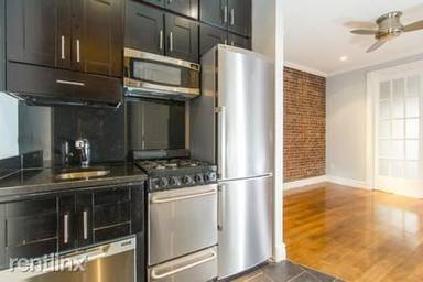 Main picture of 219 E 28th St