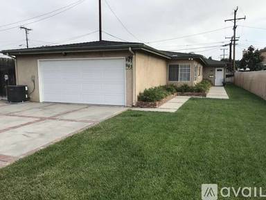 Main picture of 963 Torrance Blvd