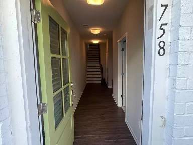 Main picture of 758 Aerial Way
