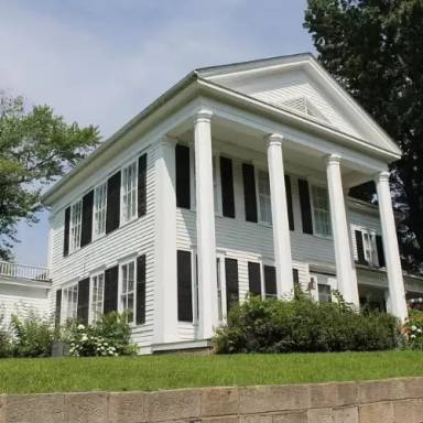 Main picture of 619 3rd St