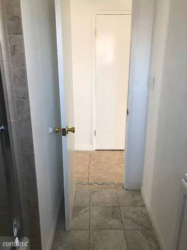 Main picture of 4633 S B St