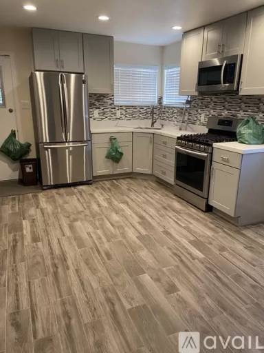 Main picture of 4025 Fullington St