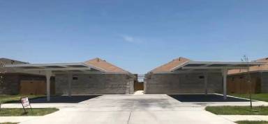 Main picture of 1000 W La Pointe Ave