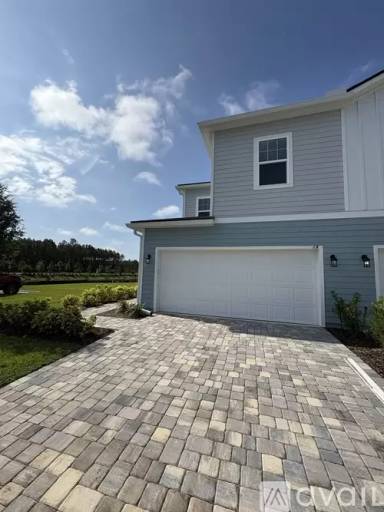 Main picture of 19 Woods Ln