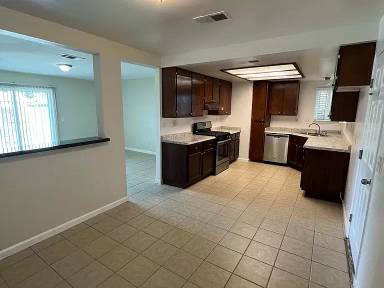 Main picture of 37242 Sabal Ave