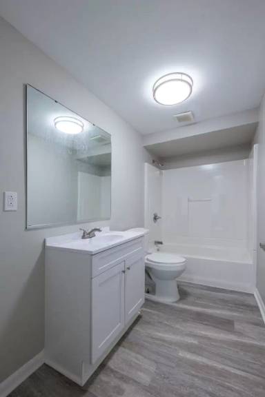 Main picture of 148 166th St