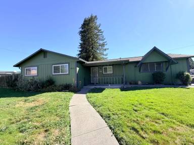 Main picture of 38 Adele Ave