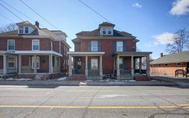 Main picture of 646 Lincoln Way E