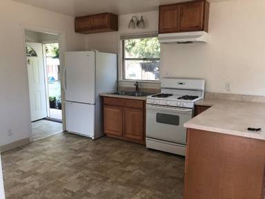 Main picture of 947 Center St & 132 10th St Apartments