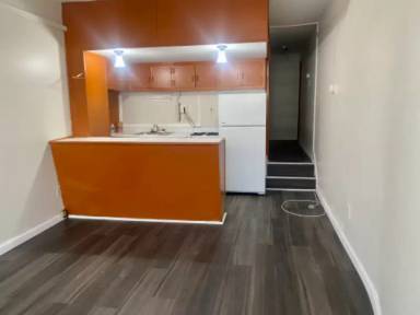 Main picture of 915 N 66th St