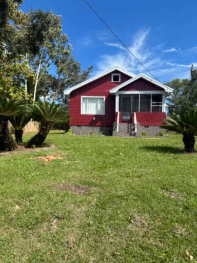 Main picture of 1417 George Calvin Bess Jr Way