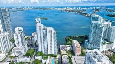 Main picture of Paramount Bay