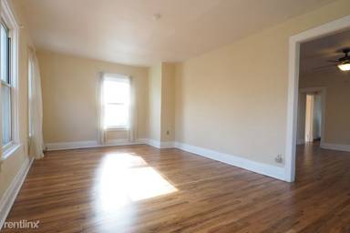 Main picture of 3804 N Tripp Ave