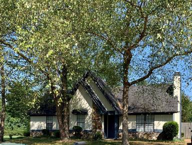 Main picture of 6134 Village Park Rd
