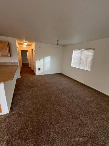 Main picture of 481 E Ellendale Ave