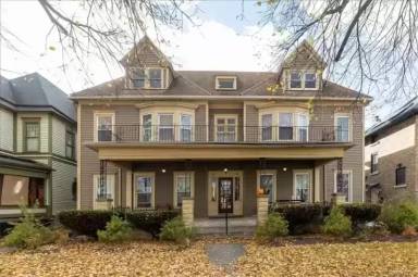 Main picture of 788 Columbus Pkwy