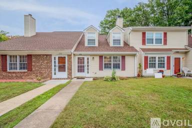 Main picture of 336 Kinsmen Way