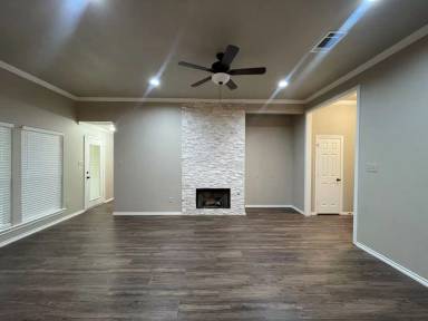 Main picture of 204 Carlsbad Dr