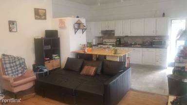 Main picture of 2024 E Lehigh Ave