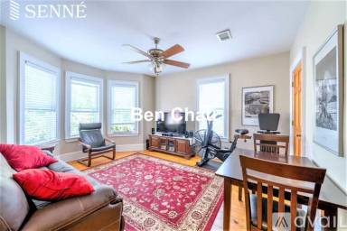 Main picture of 40 Wyatt St
