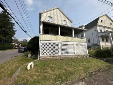 Main picture of 161 N Main St