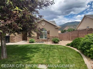 Main picture of 1453 Northern View Dr