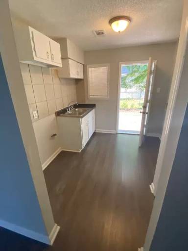 Main picture of 1825 Castalia St