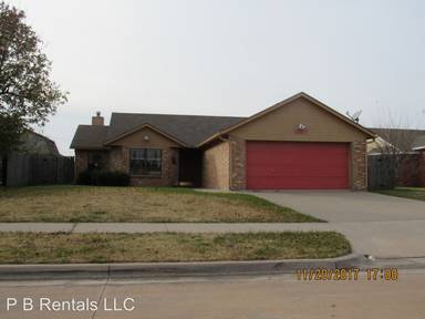 Main picture of 1907 SW 41st St