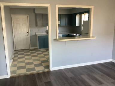 Main picture of 1619 Eastwood Ave