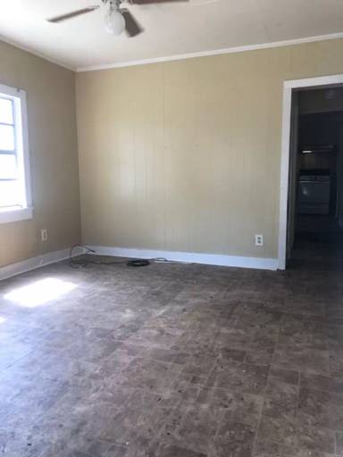 Main picture of 219 Edison St