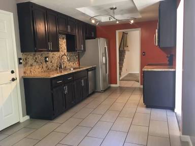 Main picture of 105 Fountainhead Ct