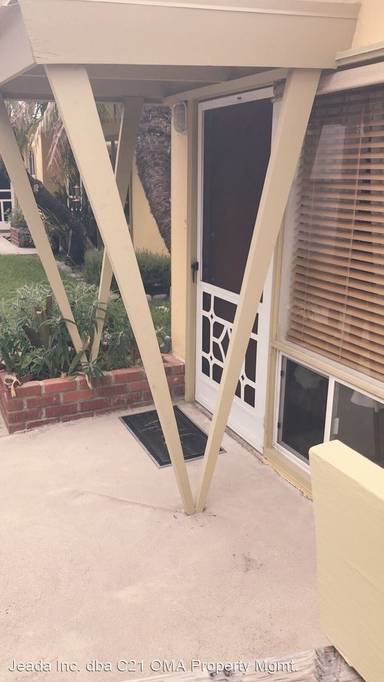 Main picture of 246 Avenida Victoria
