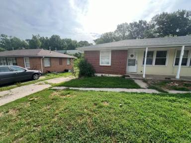 Main picture of 1313 S Franklin Ave