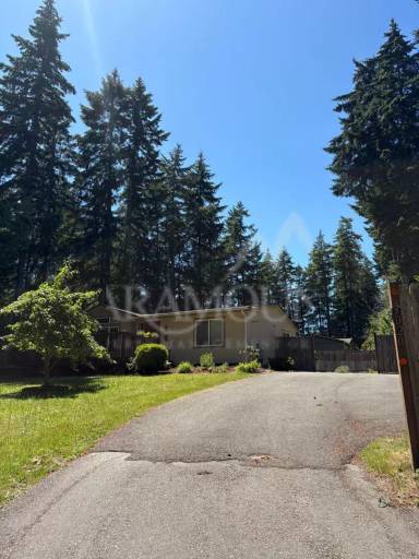 Main picture of 13020 139th Ave NW