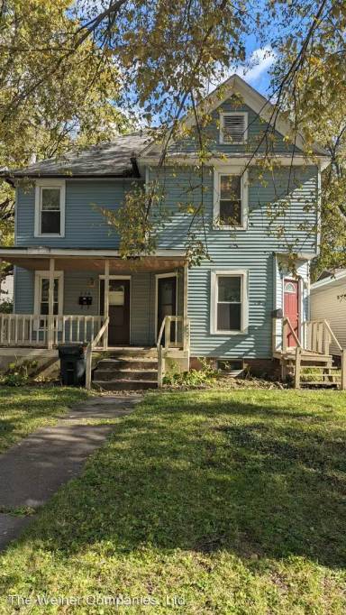 Main picture of 704 S Vine St