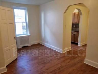 Main picture of 4808 Disston St