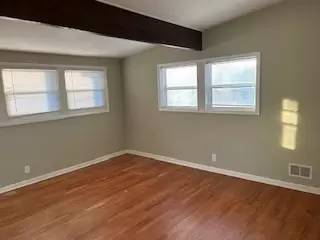Main picture of 917 Carrier Creek Blvd NE