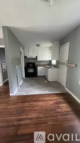 Main picture of 1876 Shady Lane Dr