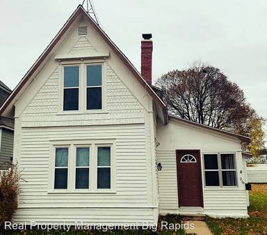 Main picture of 210 N 3rd Ave