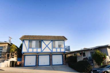 Main picture of 235 Avenida Serra