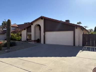Main picture of 1809 E Crocus Dr