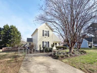 Main picture of 2706 Ramblegate Ln