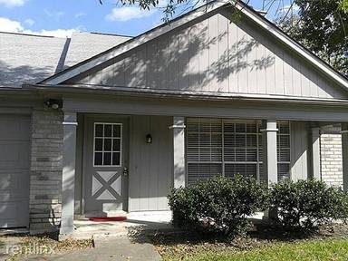 Main picture of 9602 Poynes Dr