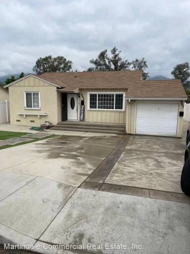 Main picture of 965 W Hollyvale St