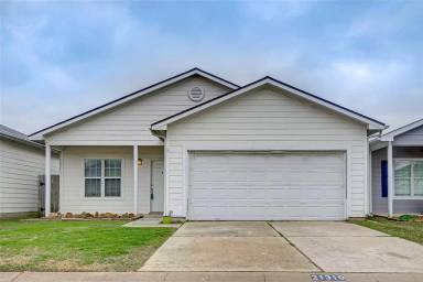 Main picture of 21319 Sweet Grass Ln