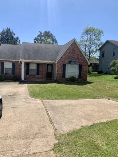 Main picture of 1209 W Kentucky Ave