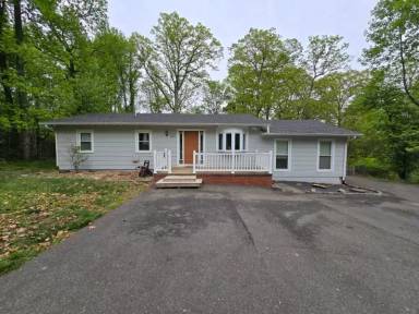 Main picture of 2401 Youngs Dr