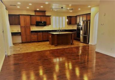 Main picture of 530 Los Dolces St