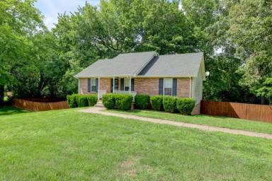 Main picture of 3253 N Senseney Cir